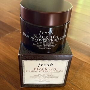 Set of FRESH Black Tea Firming Overnight Mask, cosmetic bag and headband